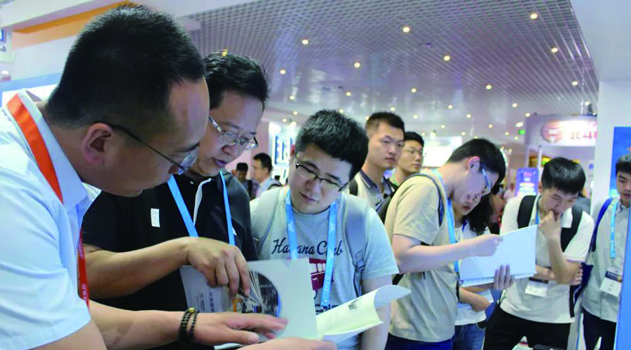 精准导航，引领智能，gcgc黄金城宇达亮相第十届中国卫星导航年会